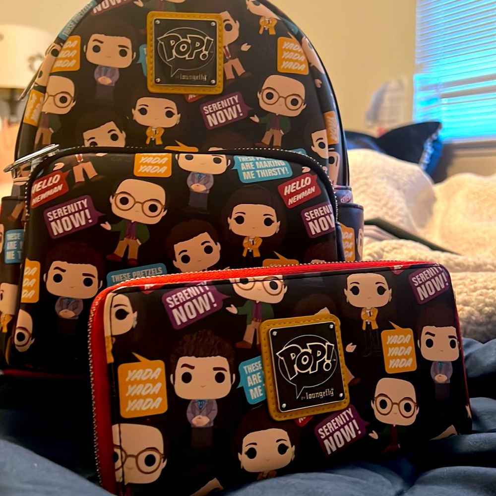 🎒NWOT!⭐️Loungefly Pop Seinfeld Set of Mini Backpack and Matching Wallet.